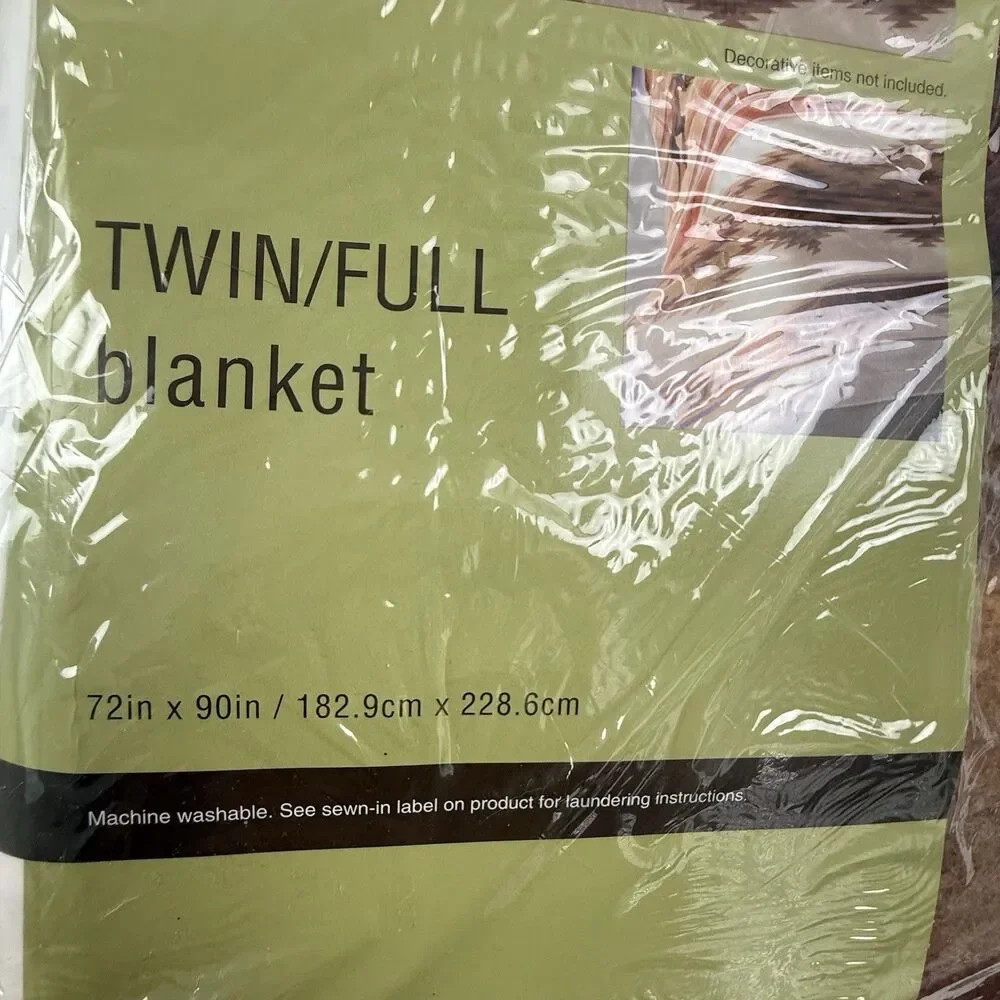 NEW Wild Horses Southwest Aztec Twin Full 72x90 Blanket Made In USA Coverlet